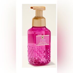 Bath & Body Works Covered in Roses Foaming Hand Soap - Pink and Gold